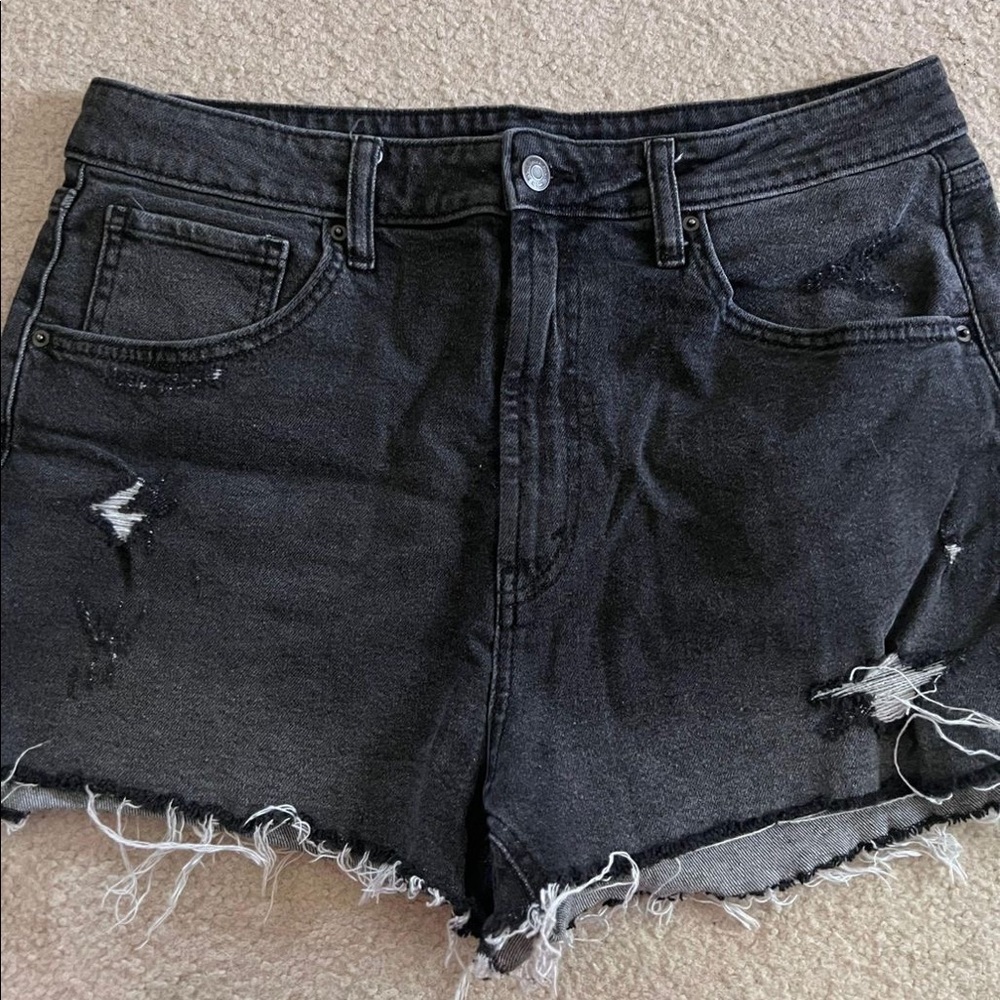 Wild Fable Highest Rise Mom Short - Picture 2 of 4